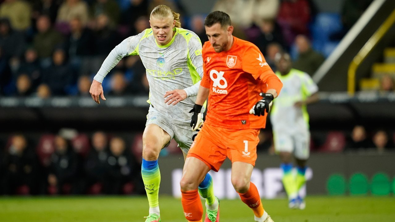 Man of the Match Burnley vs Man City: Martin Dubravka