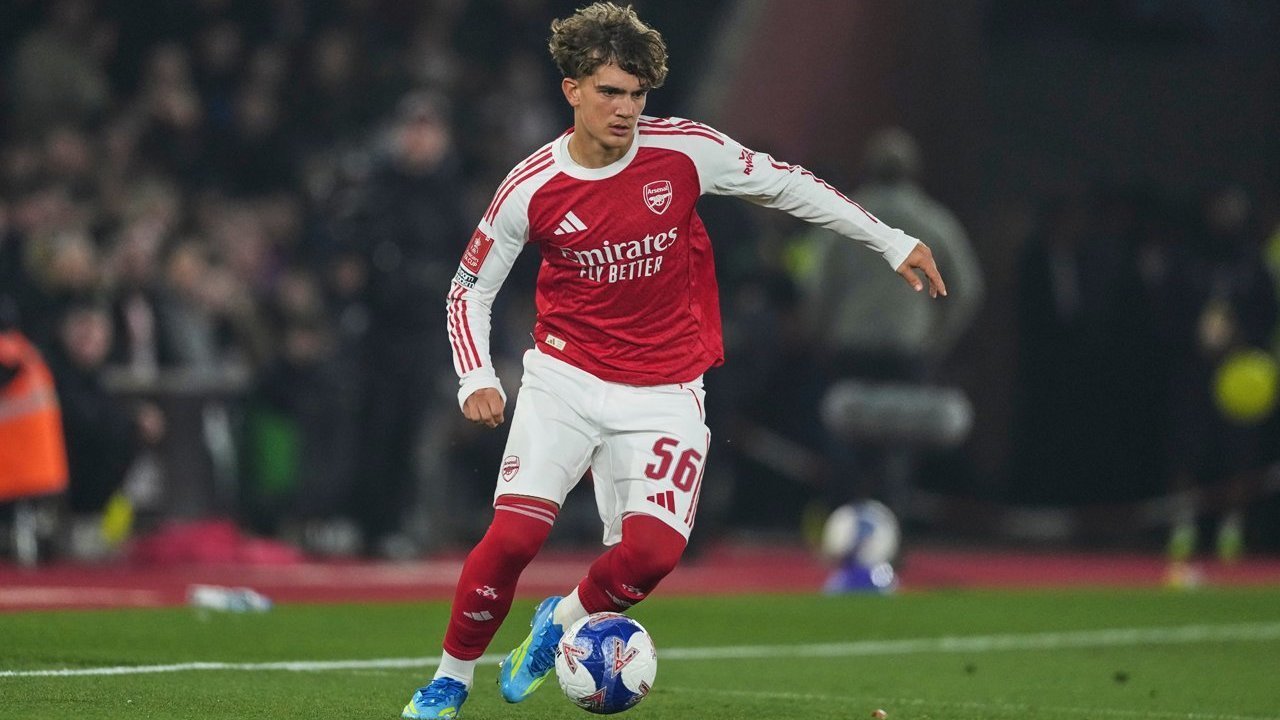 Arsenal Punya Wonderkid dengan Potensi Sehebat Ryan Giggs Arsenal Punya Wonderkid dengan Potensi Sehebat Ryan Giggs