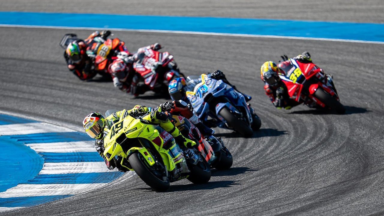 3 Alasan MotoGP Sulit Terapkan Pembalap Cadangan Permanen Seperti Formula 1 3 Alasan MotoGP Sulit Terapkan Pembalap Cadangan Permanen Seperti Formula 1