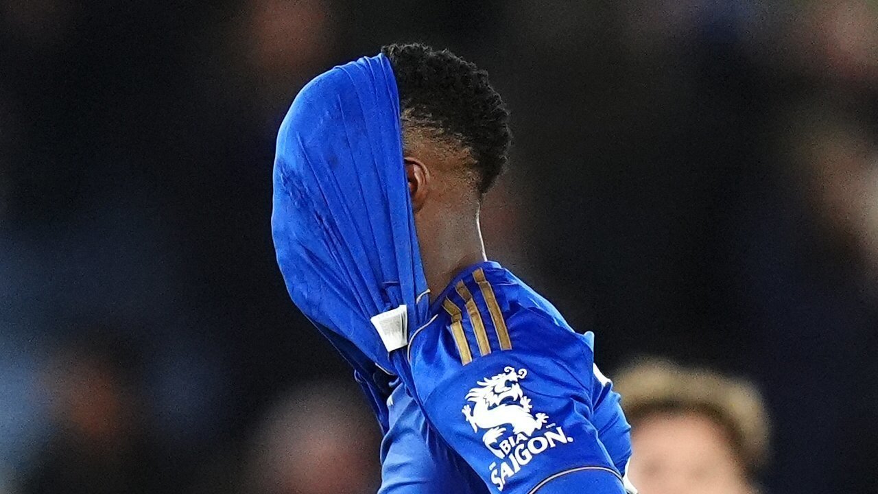 Dekade Roller Coaster Leicester City: 10 Tahun Lalu Juara Premier League, Kini Degradasi ke League One