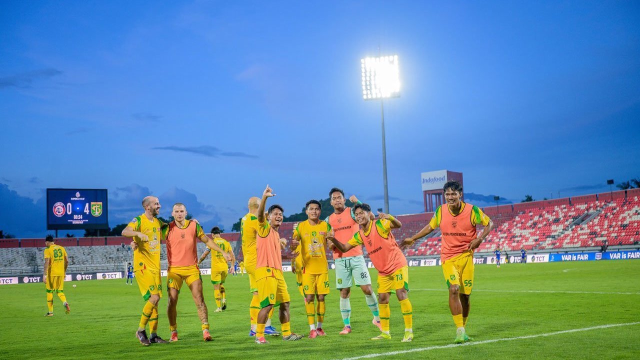 Dominan, Persebaya Ukir Rekor Tak Terkalahkan 11 Laga Beruntun atas Arema FC