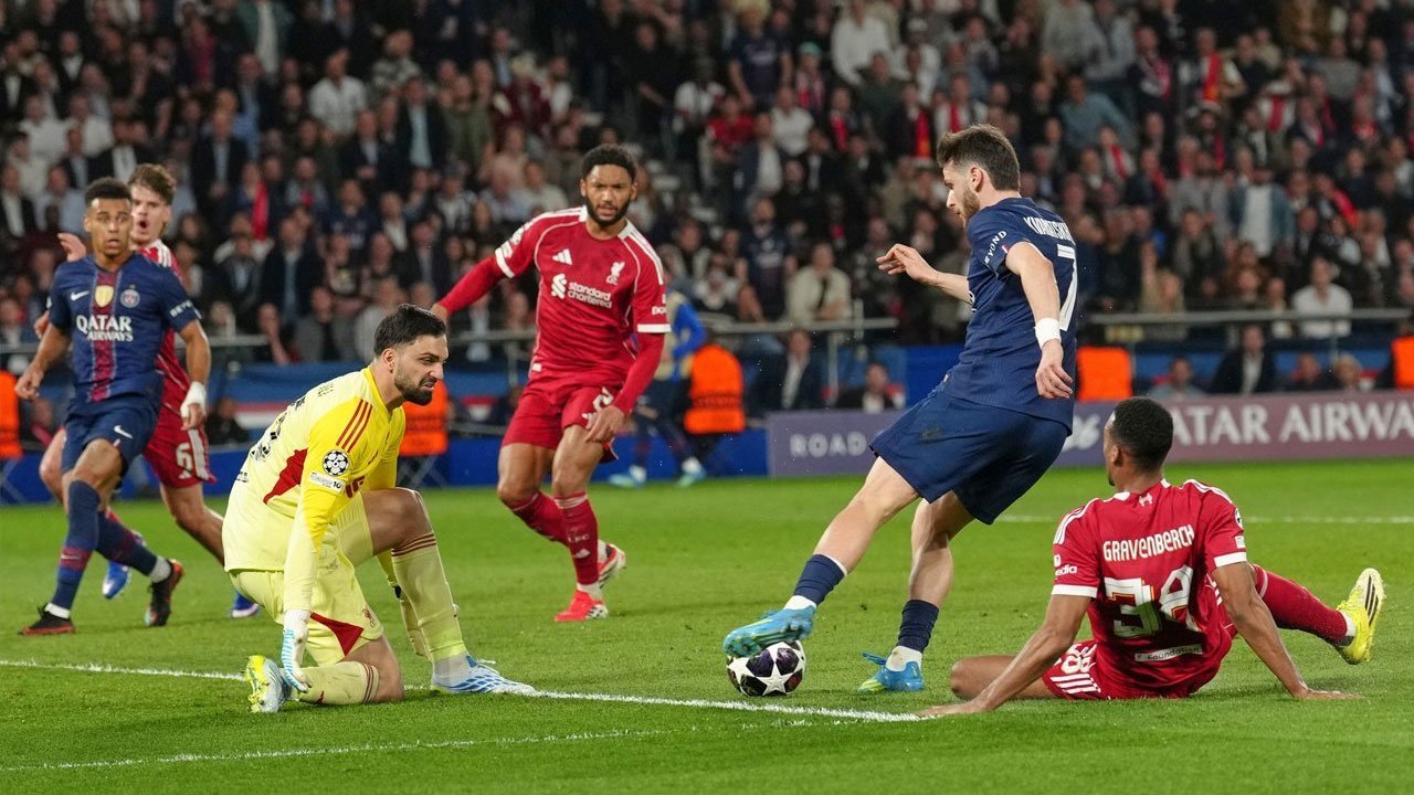 Liverpool di Ujung Tanduk Liverpool di Ujung Tanduk