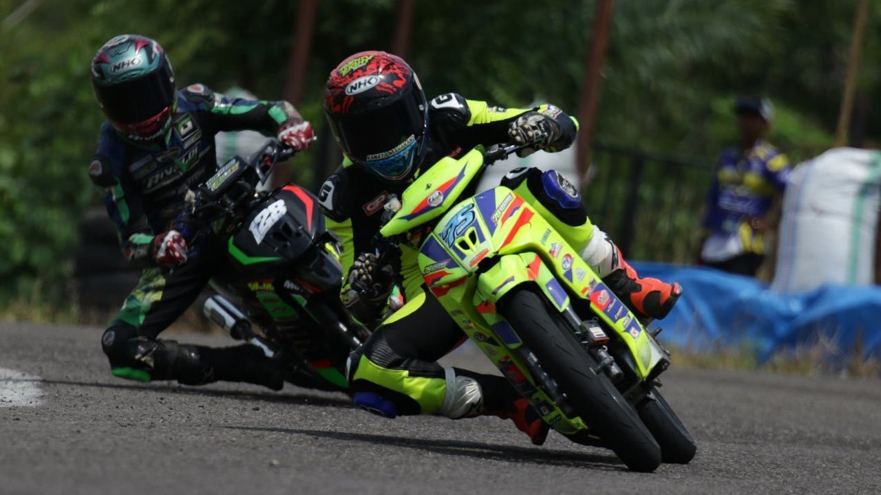 Tradisi Night Race Ramaikan Yamaha Cup Race 2026 Sidrap, Bikin Ribuan Pengunjung Terkesima