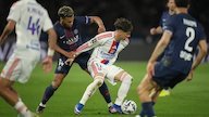 Hasil PSG vs Lyon: Kejutan di Paris! Les Parisiens Tumbang 1-2, Persaingan Gelar Memanas