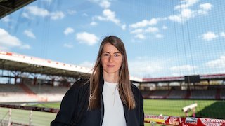 Sejarah Baru! Union Berlin Angkat Marie-Louise Eta Jadi Pelatih Kepala Wanita Pertama di Bundesliga Sejarah Baru! Union Berlin Angkat Marie-Louise Eta Jadi Pelatih Kepala Wanita Pertama di Bundesliga