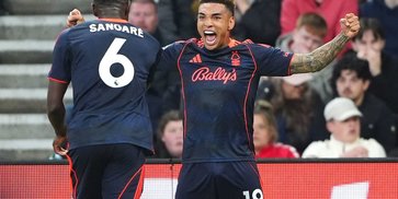 Pesta Gol Nottingham Forest ke Gawang Sunderland, Mimpi Buruk Tottenham dan West Ham