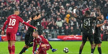 Kontroversi VAR Bikin Geger Anfield! Penalti Liverpool Dianulir, PSG Melaju Tanpa Ampun