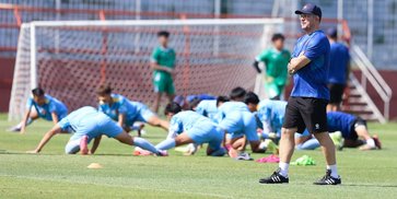 Butuh 1 Poin untuk Lolos Semifinal Piala AFF U-17 2026, Pelatih Vietnam Waspadai Timnas Indonesia U-17: Tim yang Sangat Baik