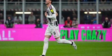 Barcelona Bidik Dusan Vlahovic dan Alexander Sorloth, Rencana Transfer Juventus Terancam