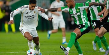 Barcelona Ditawari Bek Kiri Tangguh Real Betis Senilai 30 Juta, Opsi Murah Pengganti Bastoni?