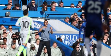 Chelsea Hancur di Tangan Man City, Tapi Liam Rosenior Tetap Yakin Bangun Sesuatu yang Spesial