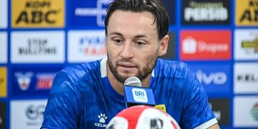 Persib vs Arema FC: Maung Bandung Mau Juara? Fokus Diri Sendiri!