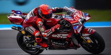 Gokil! Marc Marquez Menangi Sprint MotoGP Spanyol 2026 usai Kecelakaan dan Drama Flag-to-Flag