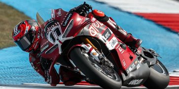 Hasil Race 2 WorldSBK Belanda 2026: Ducati Kembali Berkuasa, Nicolo Bulega Raih Hattrick Kemenangan