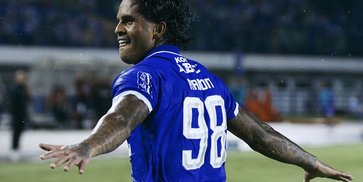 Hasil Persib vs Bali United: 10 Pemain Maung Bandung Susah Payah Bekuk Serdadu Tridatu! Hasil Persib vs Bali United: 10 Pemain Maung Bandung Susah Payah Bekuk Serdadu Tridatu!