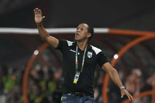 Pelatih Cape Verde: Bubista