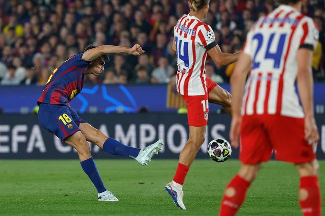 Kekecewaan Bek Barcelona Soal Keputusan VAR Kekecewaan Bek Barcelona Soal Keputusan VAR