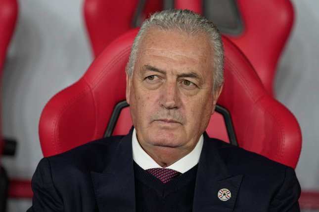 Pelatih Paraguay: Gustavo Alfaro