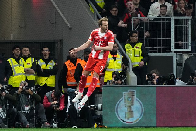 Babak Pertama Leverkusen vs Bayern