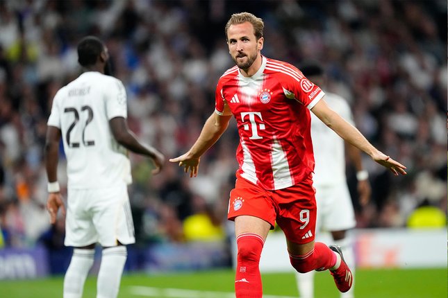 Selebrasi penyerang Bayern Munchen, Harry Kane usai mencetak gol ke gawang Real Madrid di leg pertama perempat final Liga Champions, 9 April 2026. (c) AP Photo/Jose Breton