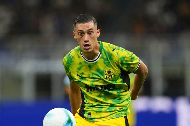 Minggu, 26 April 2026