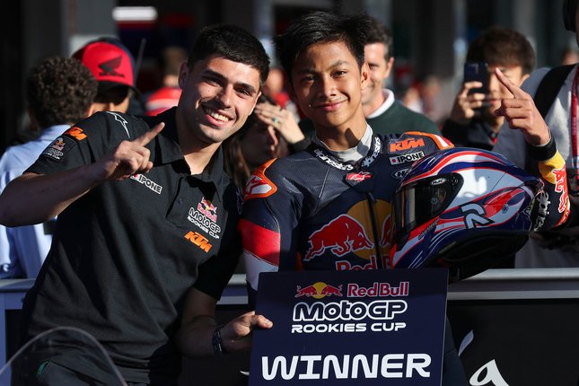 Para Rival Tangguh dan Agresif