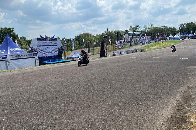 Karakteristik Sirkuit Puncak Mario