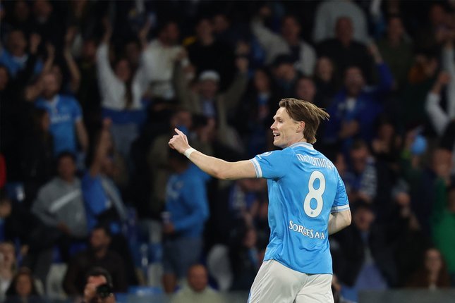 Prediksi Starting XI Como vs Napoli