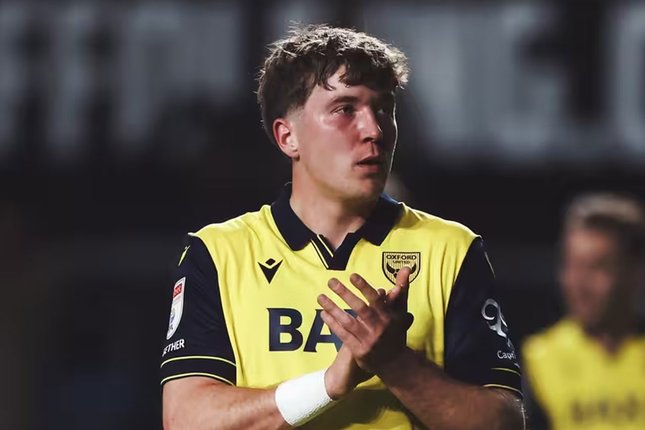 Performa di Oxford United Striker Oxford United, Ole Romeny (c) Oxford United Official
