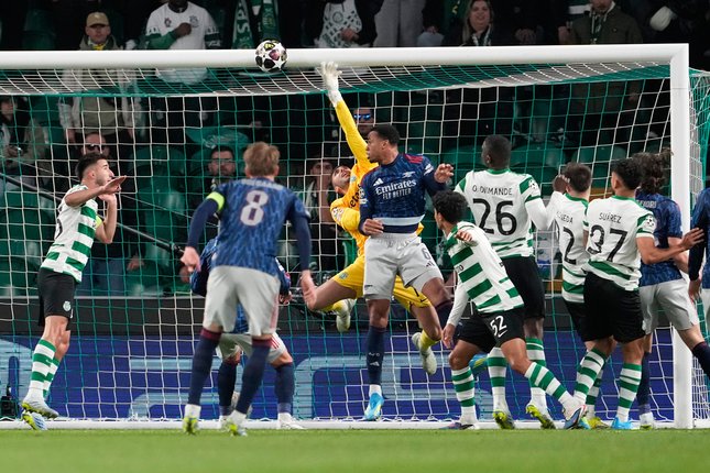 3. Kontroversi Anulir Gol Arsenal 3. Kontroversi Anulir Gol Arsenal