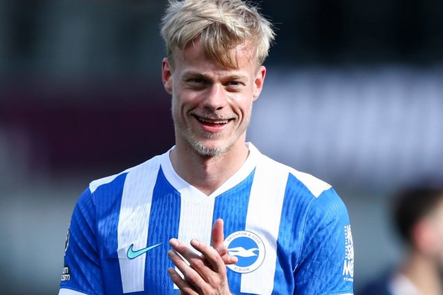 Opsi Pengganti Bek Brighton, Jan Paul van Hecke (c) Premier League Official