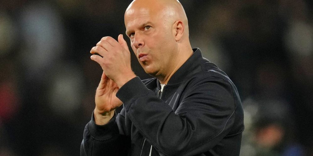 Arne Slot Ungkap Alasan Andy Robertson Tinggalkan Liverpool Setelah Sembilan Tahun