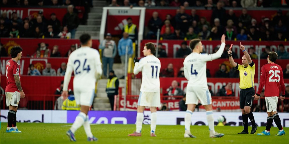 Man United vs Leeds: Mengapa Lisandro Martinez Mendapat Kartu Merah?