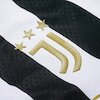 Juventus Resmi Luncurkan Jersey Home Musim 2026/2027, Tampil Elegan dengan Sentuhan Emas