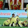 Tangis Julio Cesar di Ruang Ganti Persib: Dari Biang Gol PSM Jadi Pahlawan Kemenangan Tangis Julio Cesar di Ruang Ganti Persib: Dari Biang Gol PSM Jadi Pahlawan Kemenangan