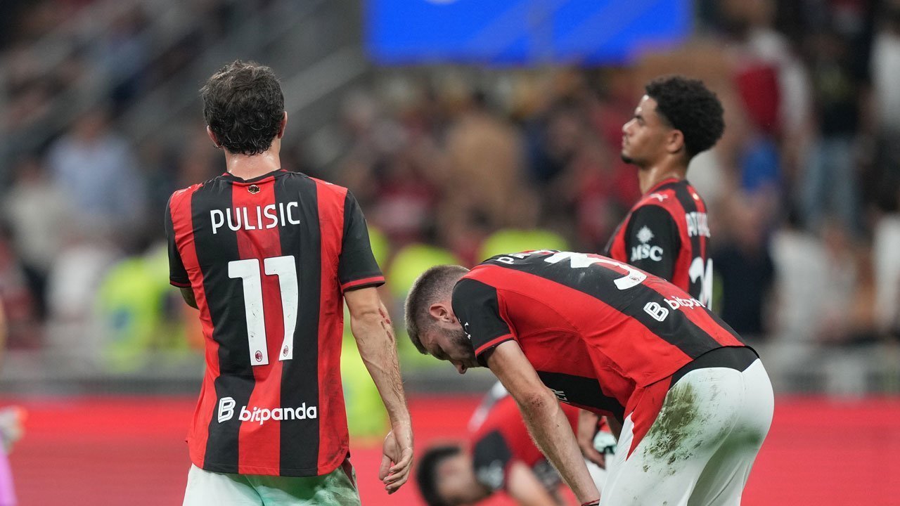 AC Milan Hancur di San Siro! Kekalahan dari Cagliari Bongkar Semua Masalah Rossoneri AC Milan Hancur di San Siro! Kekalahan dari Cagliari Bongkar Semua Masalah Rossoneri