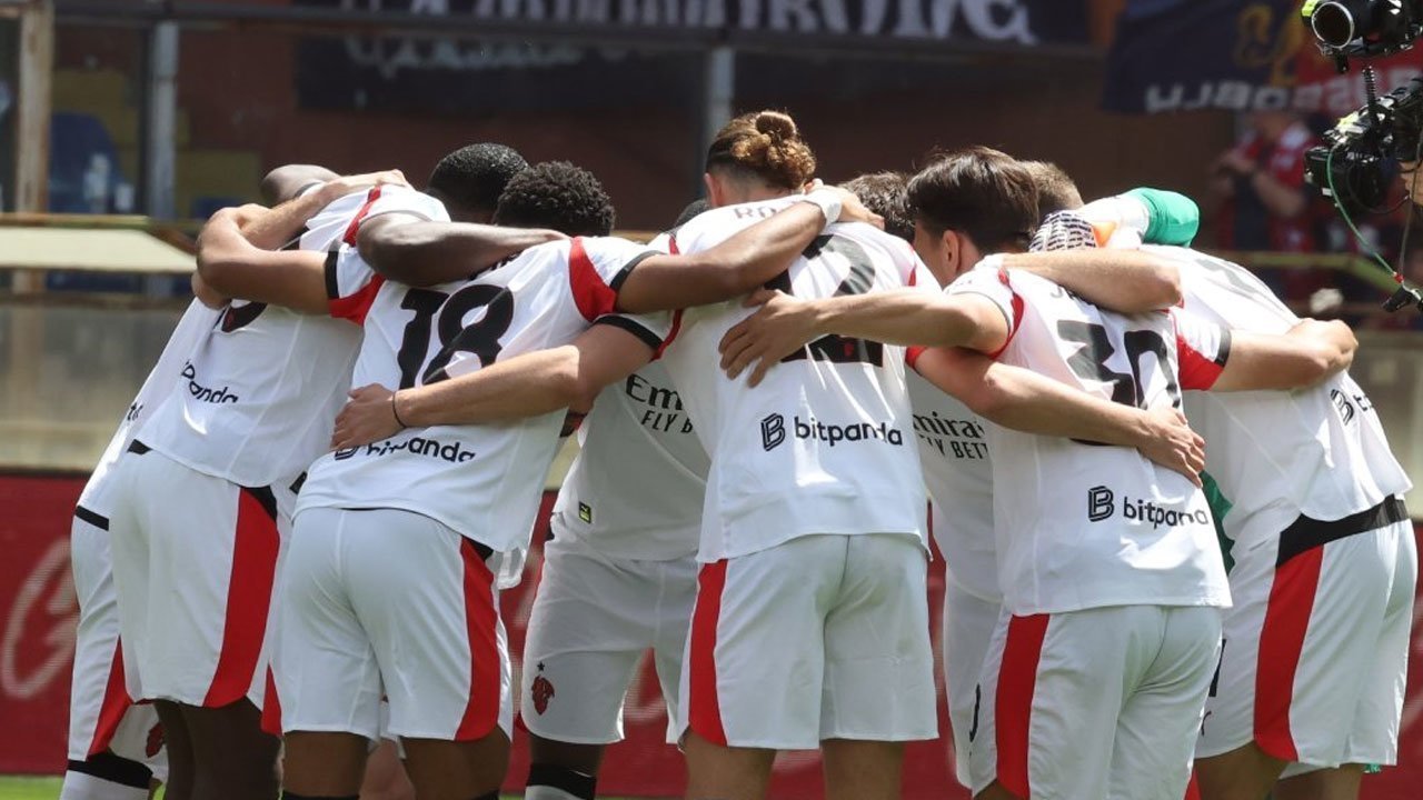 Rapor Pemain AC Milan di Laga Lawan Genoa: Nkunku Makin Jos, Athekame Campur Aduk, Pulisic Bersinar Lagi Rapor Pemain AC Milan di Laga Lawan Genoa: Nkunku Makin Jos, Athekame Campur Aduk, Pulisic Bersinar Lagi