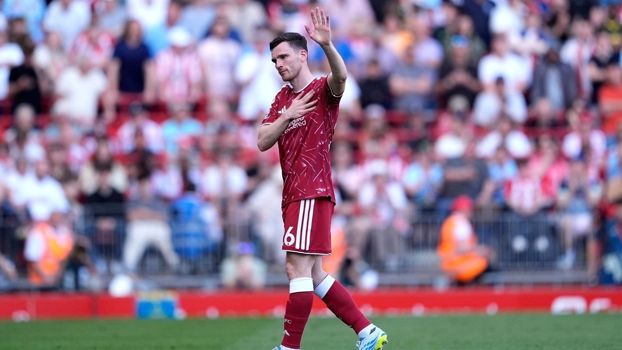 Juventus Gagal Tikung Tottenham dalam Perburuan Andy Robertson Juventus Gagal Tikung Tottenham dalam Perburuan Andy Robertson