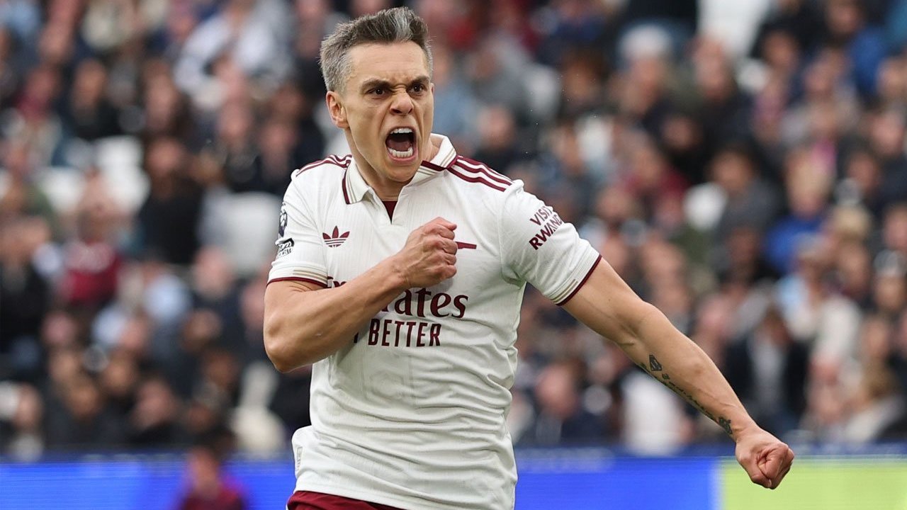 Sempat Kehilangan Kendali Permainan, Arsenal Akhirnya Menang dan Dekati Gelar Juara Sempat Kehilangan Kendali Permainan, Arsenal Akhirnya Menang dan Dekati Gelar Juara