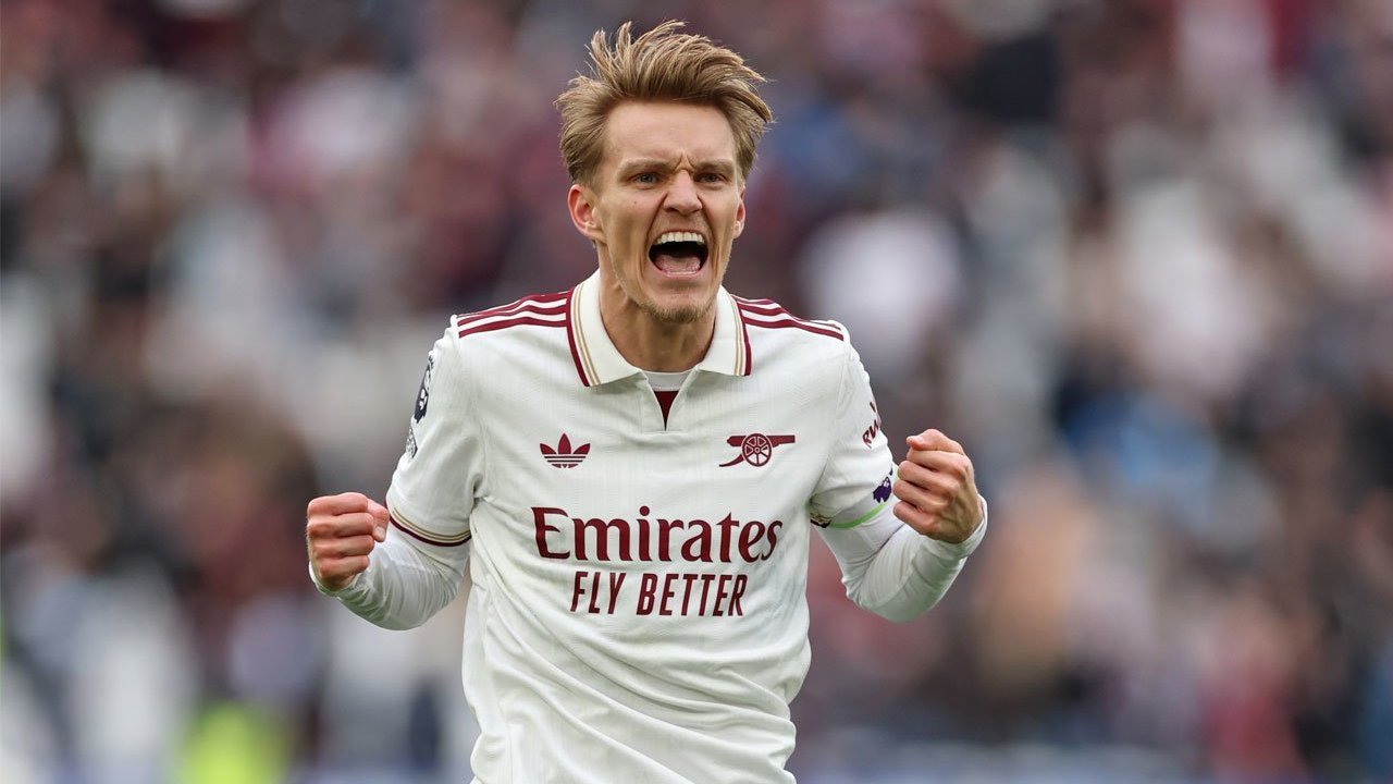 Arsenal di Jalur Juara!