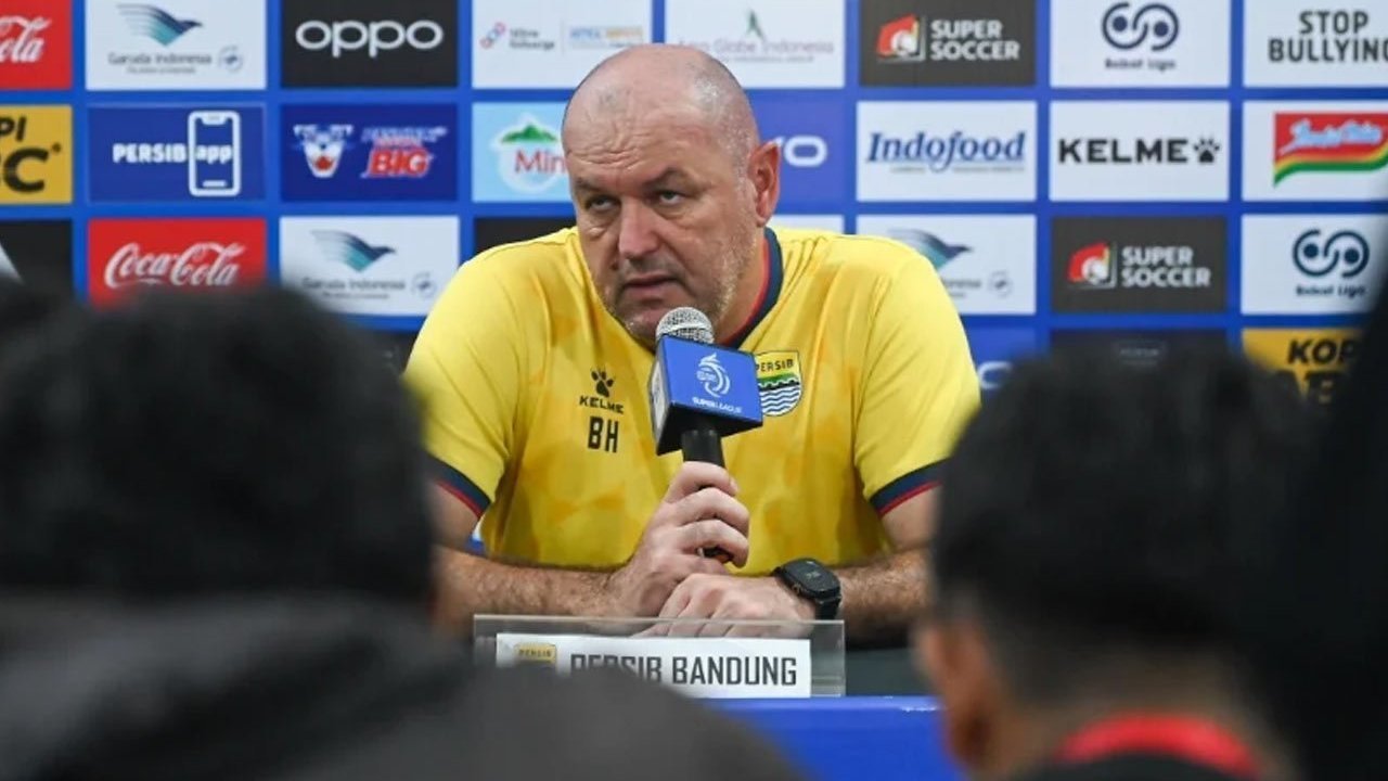 Peringatan Bojan Hodak: Persib Bandung Belum Juara! Peringatan Bojan Hodak: Persib Bandung Belum Juara!