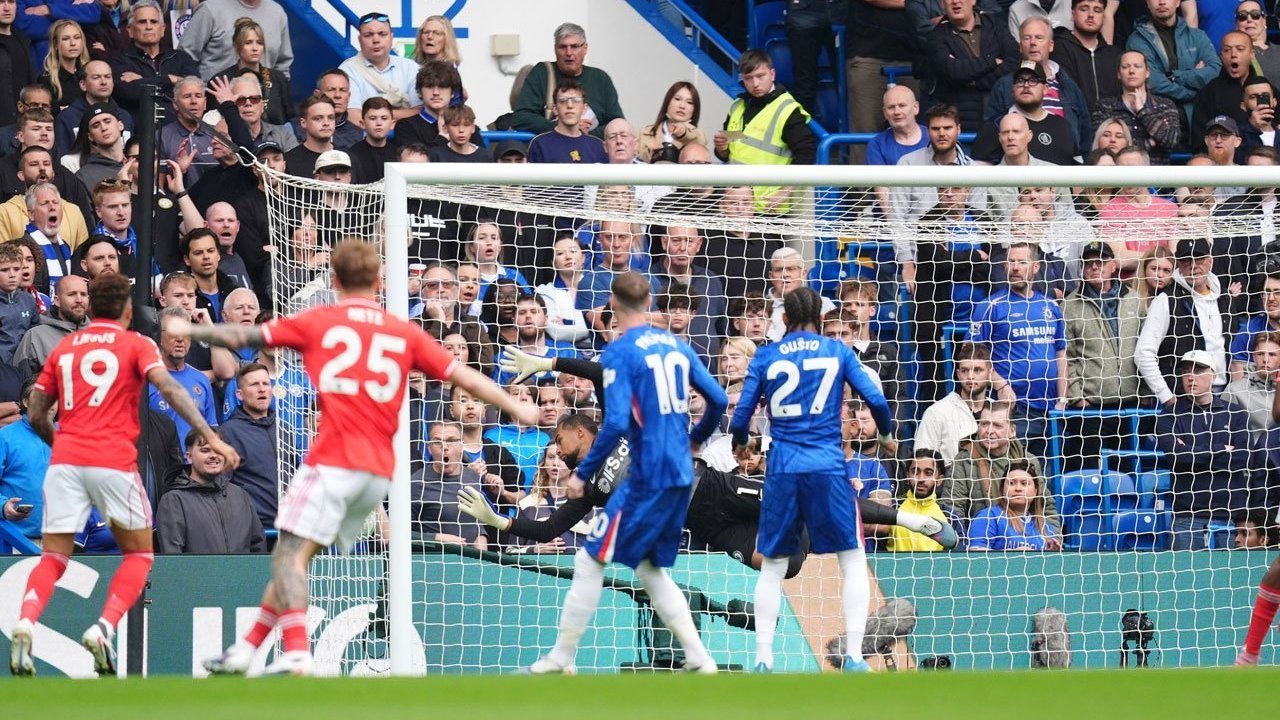Rapor Pemain Chelsea Usai Dipermalukan Nottingham: Dari Kiper Goyah hingga Lini Depan Tumpul di Stamford Bridge