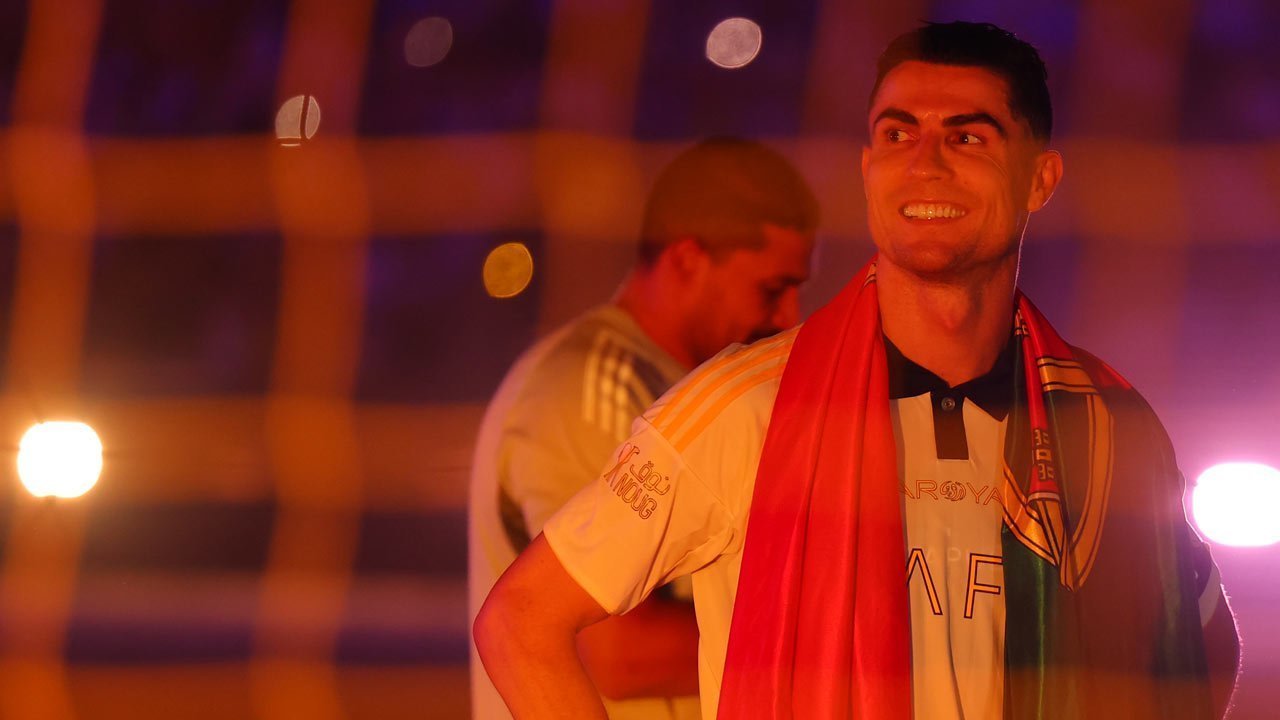 Di Balik Juara Al-Nassr Ada Penantian Panjang Cristiano Ronaldo dan Janji yang Terpenuhi Di Balik Juara Al-Nassr Ada Penantian Panjang Cristiano Ronaldo dan Janji yang Terpenuhi