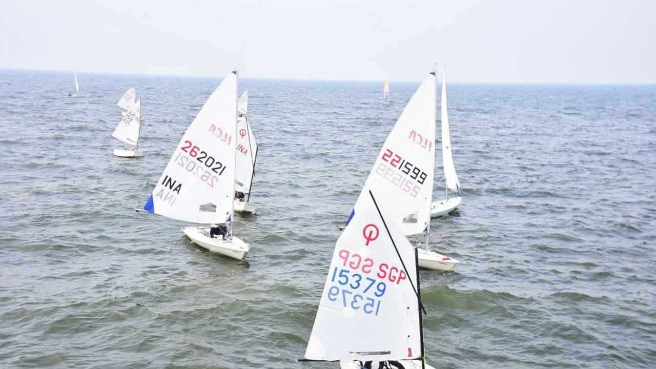 TNI AL Kawal Kelancaran Hari Kedua Indonesia Regatta Series 1 dan Kejurnas Layar 2026