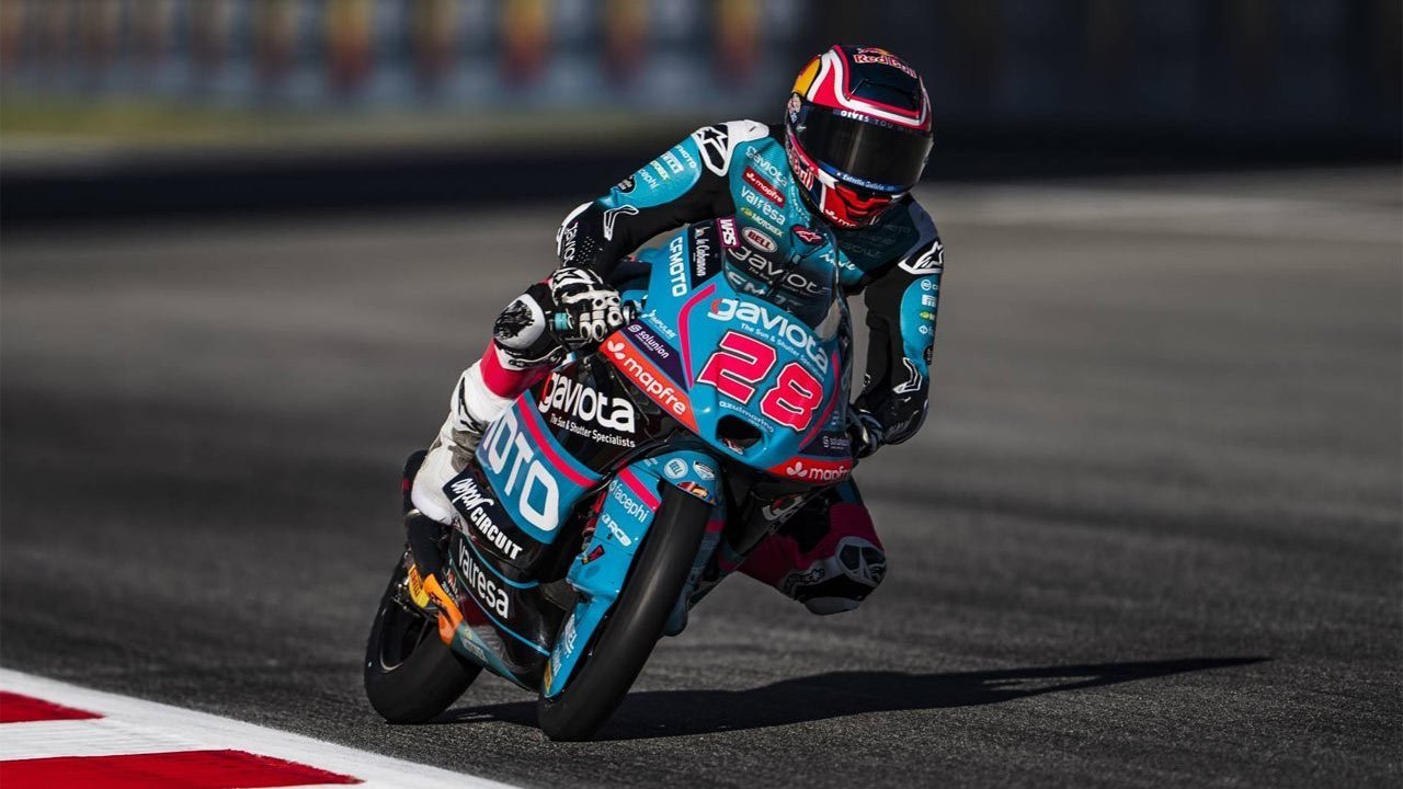 Hasil Balapan Moto3 Catalunya 2026: Maximo Quiles Menang, Veda Ega Pratama Tembus Top 8