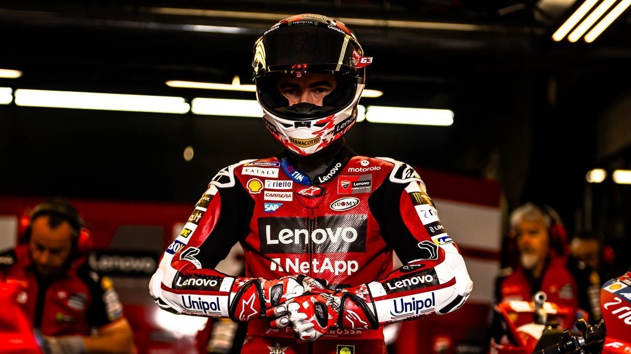 Pecco Bagnaia Syok Kaki Johann Zarco Terjepit di Kecelakaan MotoGP Catalunya, Lanjutkan Balapan Sambil Tahan Pusing Pecco Bagnaia Syok Kaki Johann Zarco Terjepit di Kecelakaan MotoGP Catalunya, Lanjutkan Balapan Sambil Tahan Pusing