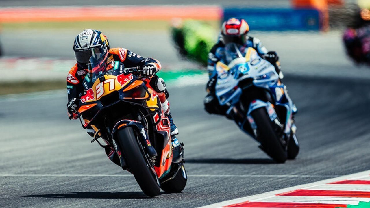 Pedro Acosta Kecam Keputusan Restart MotoGP Catalunya 2026 Usai Kecelakaan Alex Marquez dan Johann Zarco Pedro Acosta Kecam Keputusan Restart MotoGP Catalunya 2026 Usai Kecelakaan Alex Marquez dan Johann Zarco