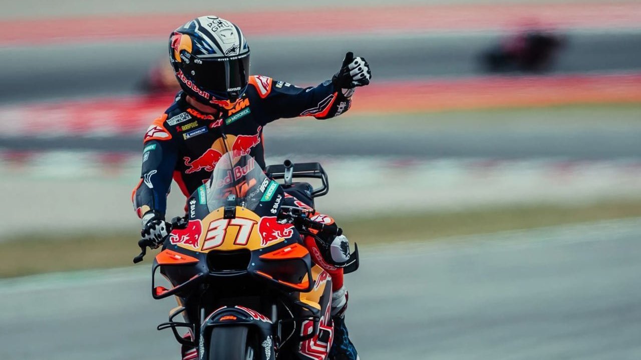 Pedro Acosta Tolak Usulan Regulasi '1 Pembalap 1 Motor' dari Para Pabrikan MotoGP Pedro Acosta Tolak Usulan Regulasi '1 Pembalap 1 Motor' dari Para Pabrikan MotoGP