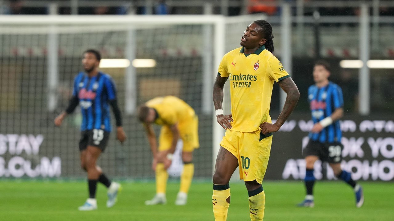 Milan Hancur di Tangan Atalanta, Igli Tare Akui Rossoneri Sedang Krisis Mental! Milan Hancur di Tangan Atalanta, Igli Tare Akui Rossoneri Sedang Krisis Mental!