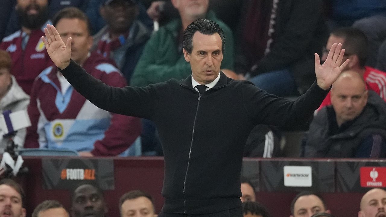 Unai Emery Sang Raja Liga Europa: 6 Kali Menembus Final, 4 Kali Juara